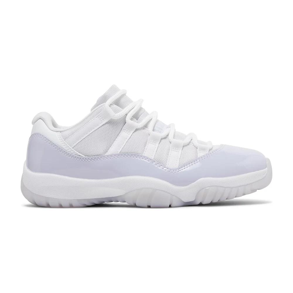 Tenis Jordan 11 Low Pure Violet
