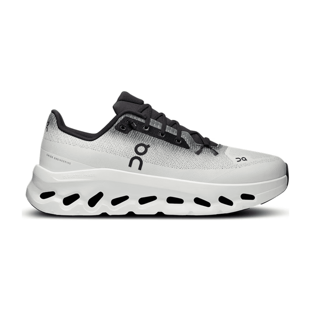 TENIS ON RUNNIG CLOUDTILT BLACK IVORY