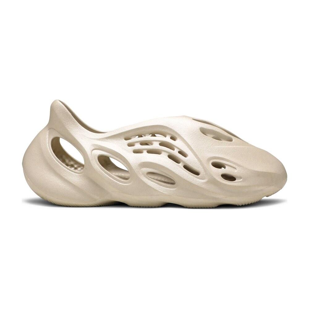 Tenis Yeezy Foam Rnnr Sand